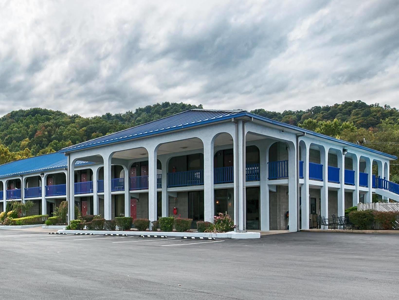 ベストウェスタン ウィルダーネス トレイル イン Barbourville エクステリア 写真